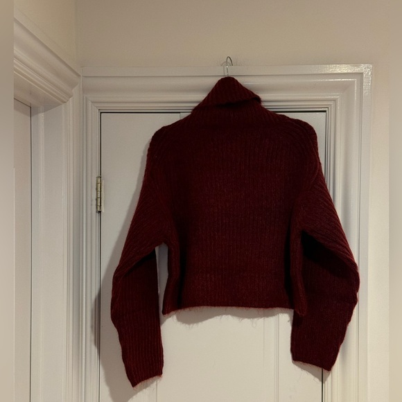 NWT Thakoon Cropped Ribbed Turtleneck Sweater in Burgundy Size Large - Picture 4 of 9